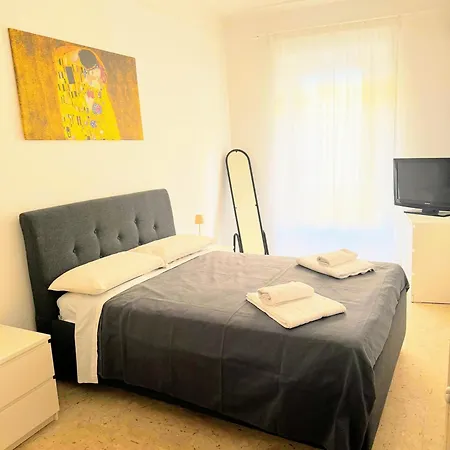 Colosseobb Apartman Róma